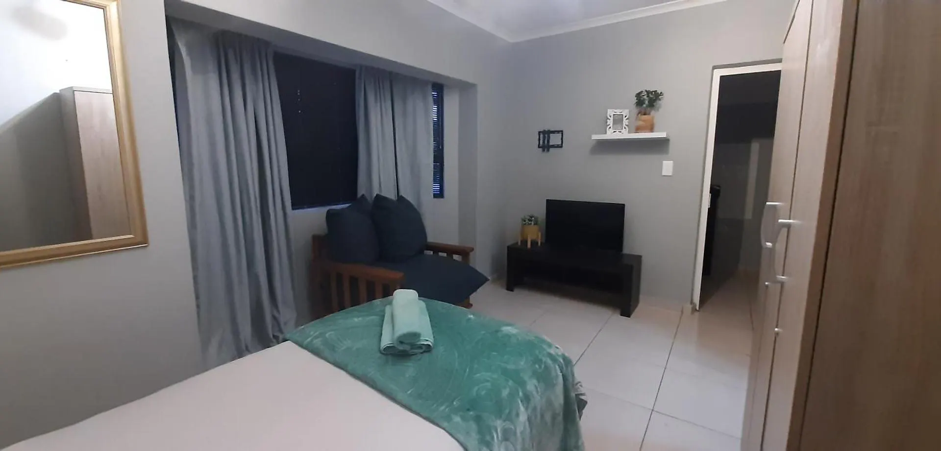 Apartment In Flamingo Vlei Cape Town South Africa